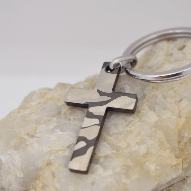 Camoflauge Cross Keychain.jpg